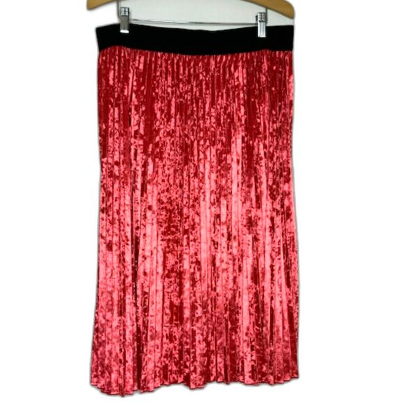 LULAROE ELEGANT JILL RED SHIMMER METALLIC PLEATED SKIRT PLUS SIZE XL 18/20 NWOT - Picture 1 of 9